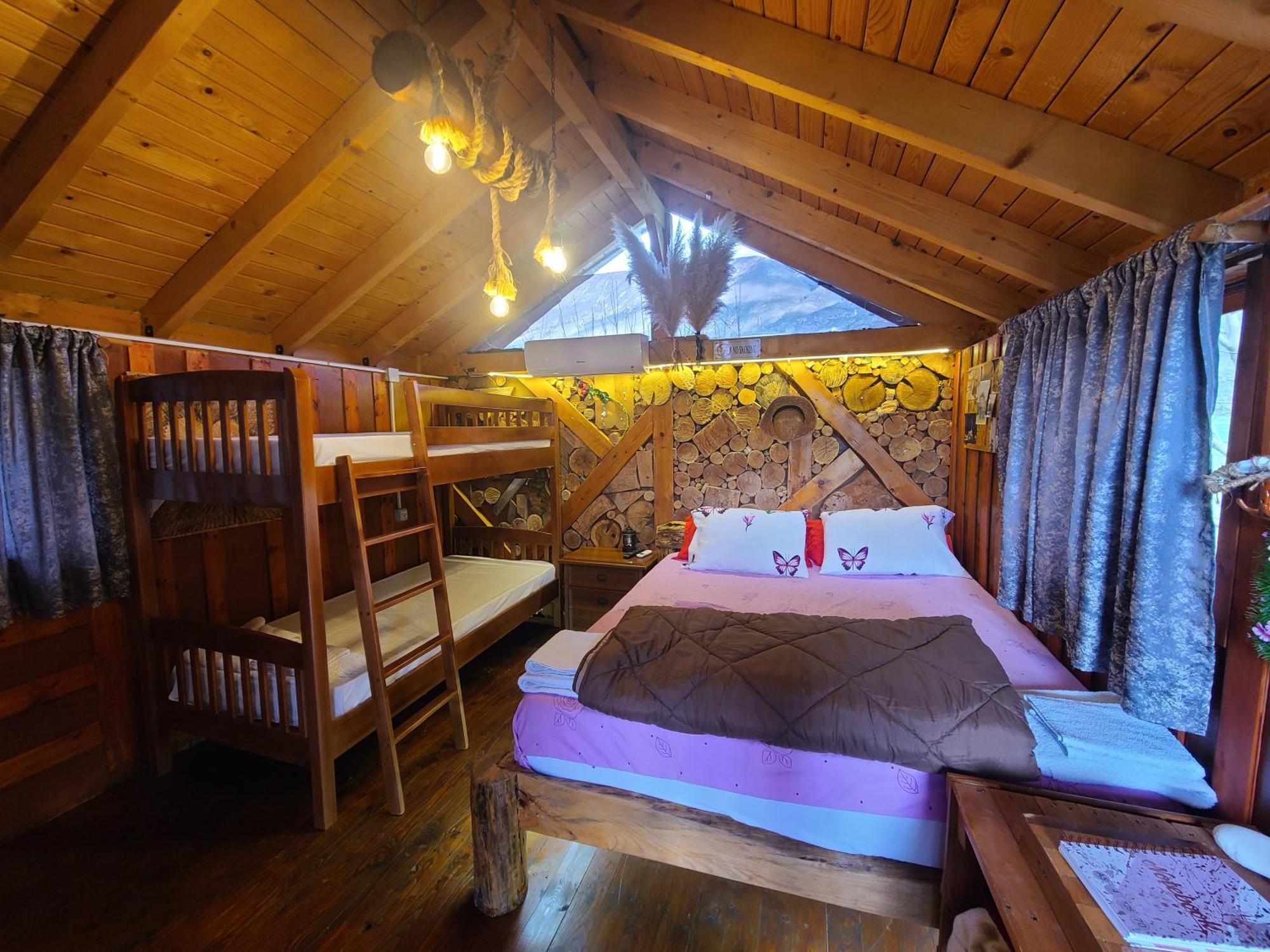 Life On The Farm Hotell Nepravishte Eksteriør bilde