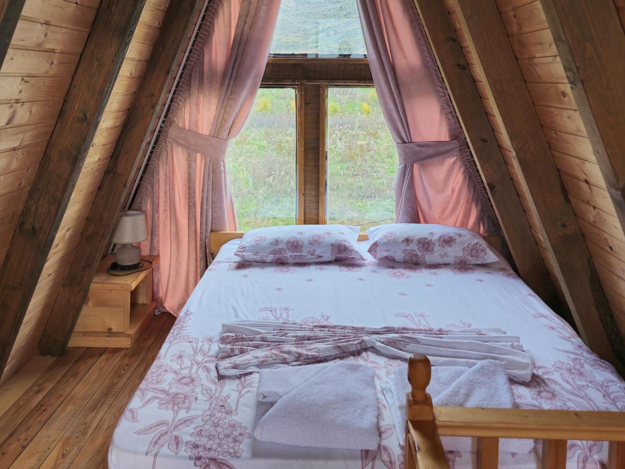 Life On The Farm Hotell Nepravishte Eksteriør bilde